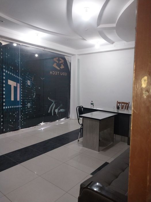 Alisher market 2 chi etaj