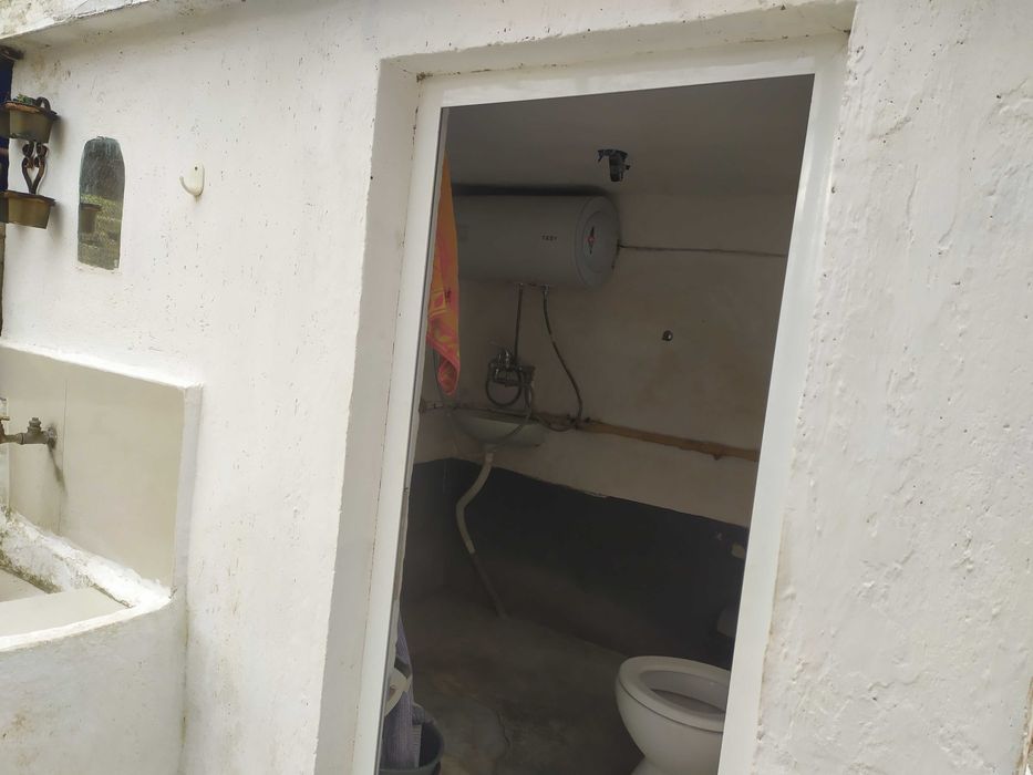 Къща с голям двор