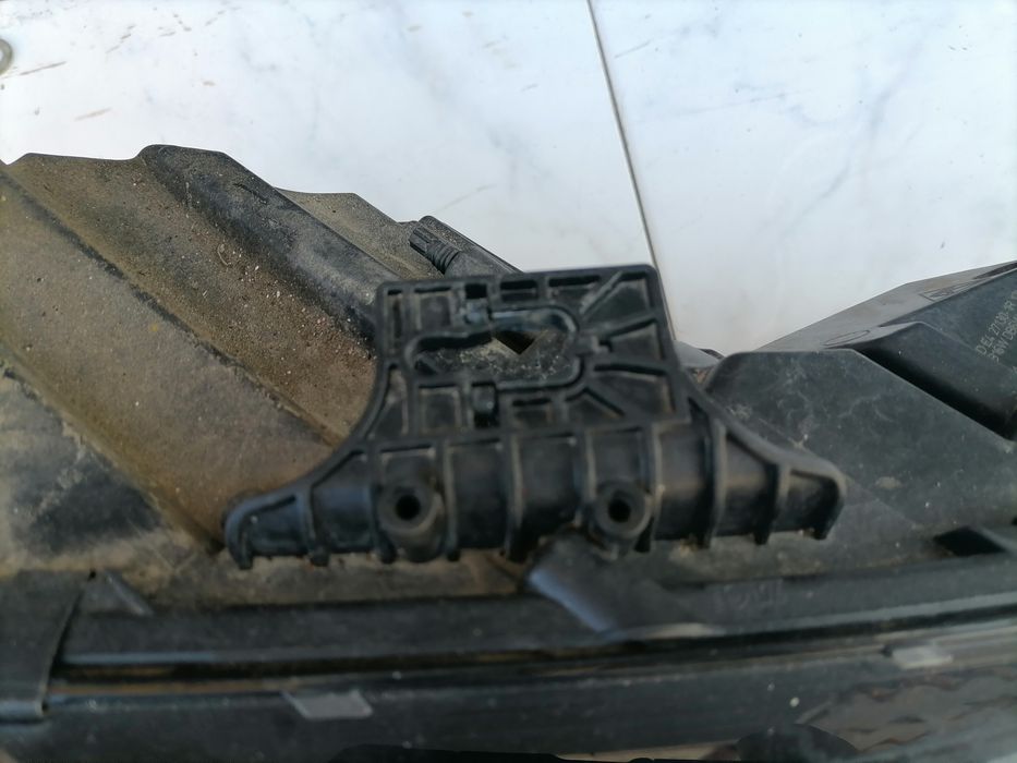 Far dreapta Matrix Audi A4 B9  8W0941036E