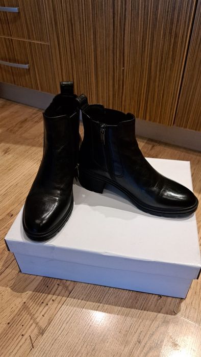 Дамски черни боти на Тамарис, естествена кожа