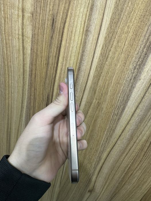 Iphone 16 pro desert 256 gb 95%