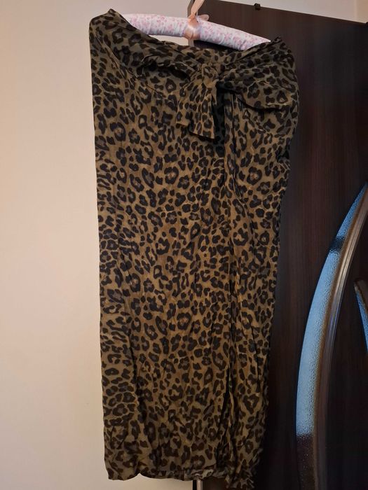 Fusta Zara noua cu eticheta vascoza animal print