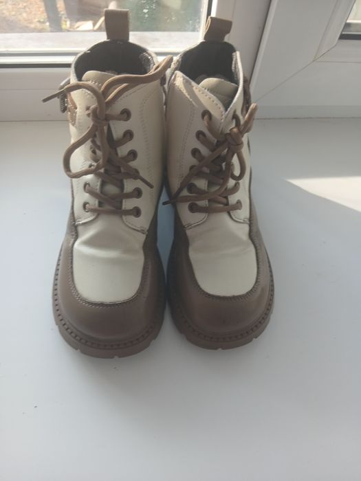 Продам ботинки на девочку