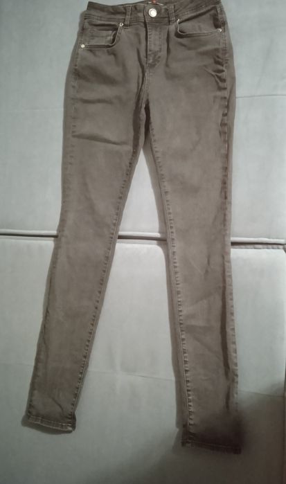 Продам джинсы черные