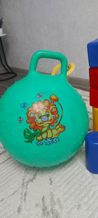 Кубики и мяч попрыгун