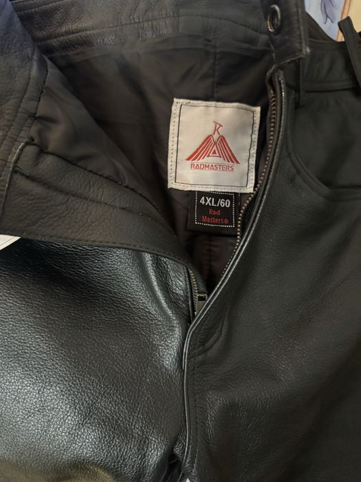 Кожен панталон с връзки