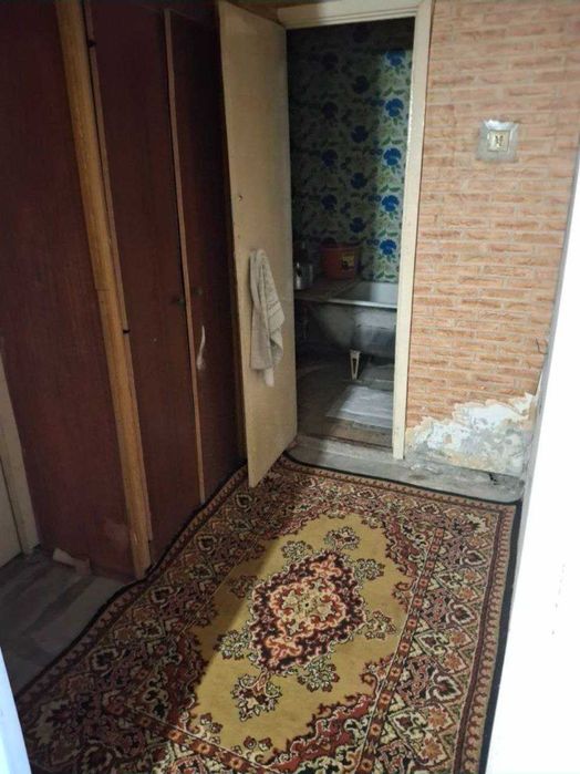 Срочно 4 хоналик квартира сотувда шахар марказида