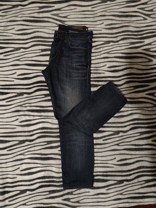 Дънки Tommy Hilfiger оригинални тъмен деним slim fit #30-31