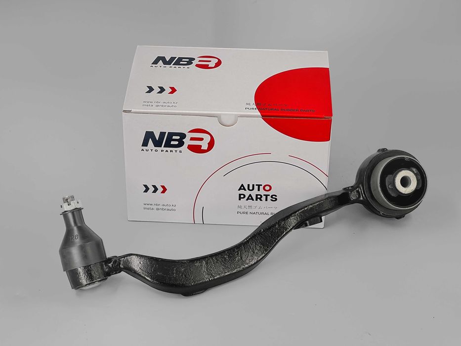 Рычаг передний / нижний / правый / чугун LEXUS LS460 года 06-12