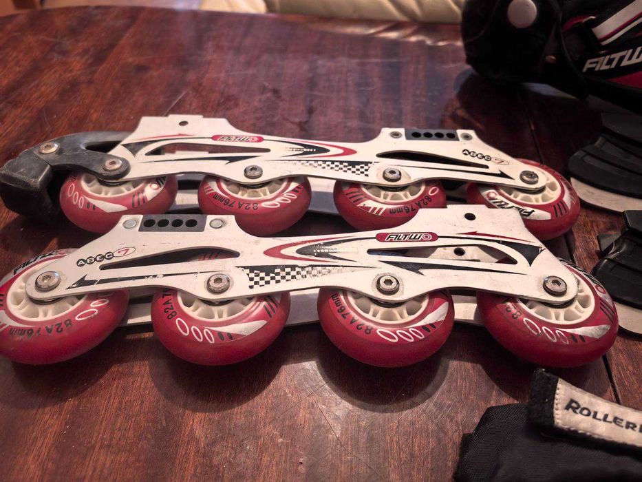 Ролери, кънки за лед и наколенки Комплект