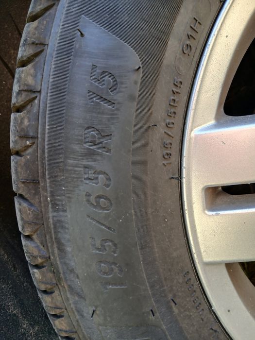 Set 4 jante aliaj VW + anvelope Michelin Primacy 4 de vara  195/65 R15