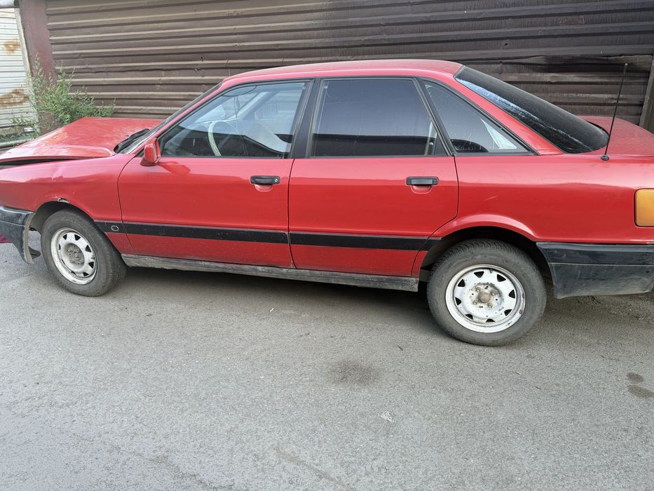 Ауди 1989года, Б.3 обьем 1,8