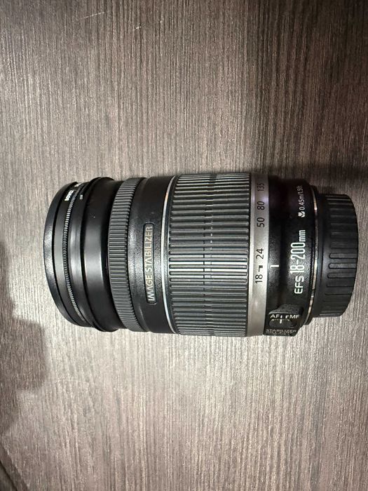 Canon EOS 70D + 3 обектива + светкавица Speedlite 270EX II