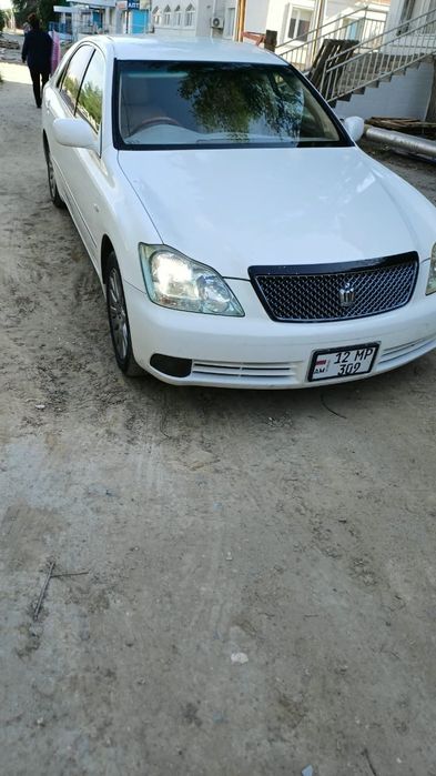 Toyota Crown Majesta