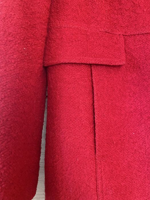 Продава се дамско палто