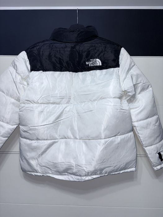Geacă XL The North Face alb albă negru neagră Nouă nepurtată new