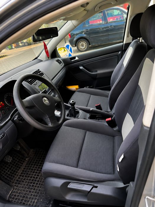 DE VÂNZARE – Volkswagen Golf V 1.9 TDI 4Motion (4x4)
