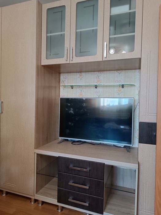 Стенка, горка корпусная в гостиную