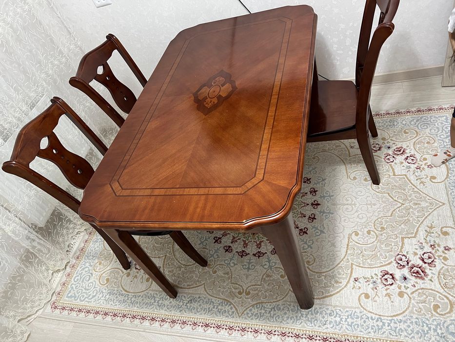 Кухонный стол со стульями (комплект)