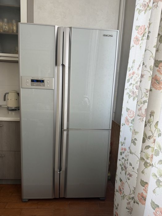 Холодильник Hitachi