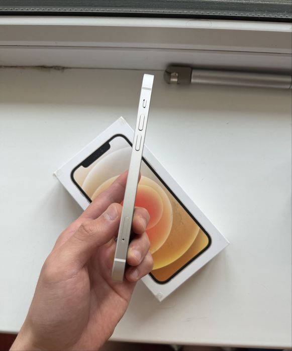 Iphone 12 white 64gb 81%