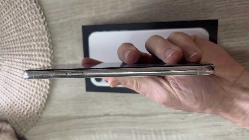 Продам Iphone 11 512gb