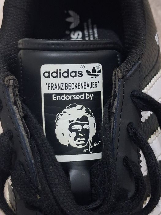 Кроссовки адидас