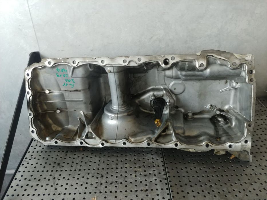baie ulei  3.0 d bmw 7 g11 g12 4x4  2019  1113858012  67698410