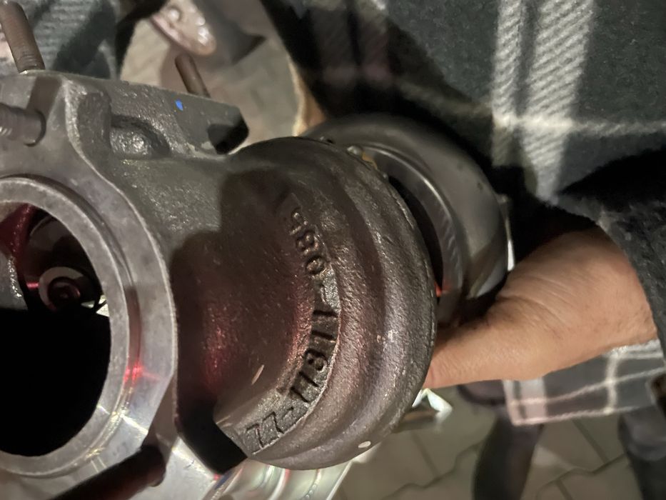 Vand turbina marită de volvo s40 2.0T din 2003 varianta de 165Hp duce in 250hp