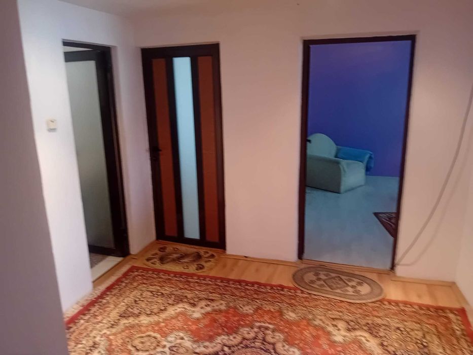 Ap 3 Cam 75mp Asirom aproape de centru decomandat centrala 2 bai