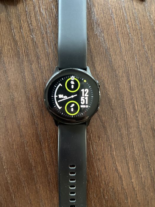Смарт-часы Samsung Galaxy Watch Active