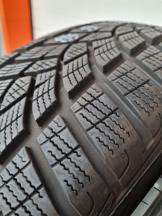 Зимни гуми 2 броя GOODYEAR UltraGrip 195 55 R20 дот 3419