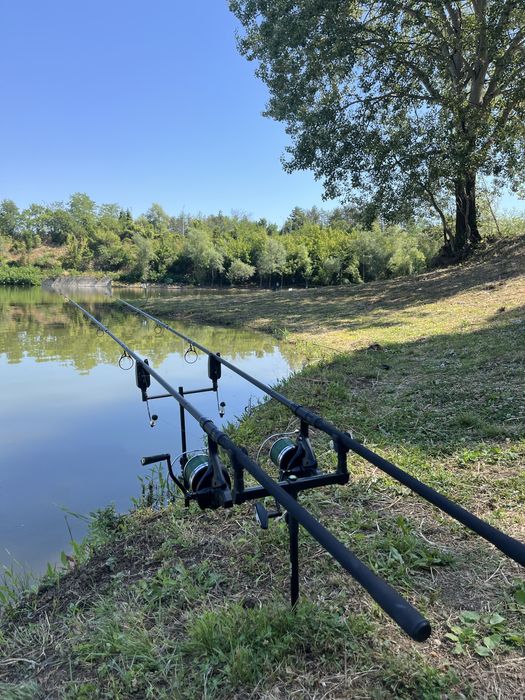 Комплект Шаранджийски въдици + макари