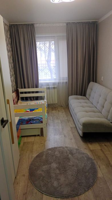 Продам 2 к.кв Район 25 и 30 школа.