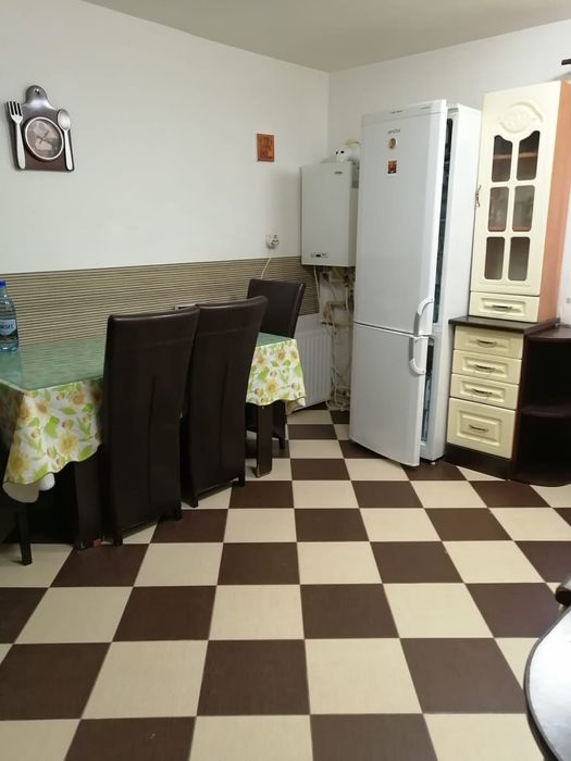 Inchiriez apartament 2 camere