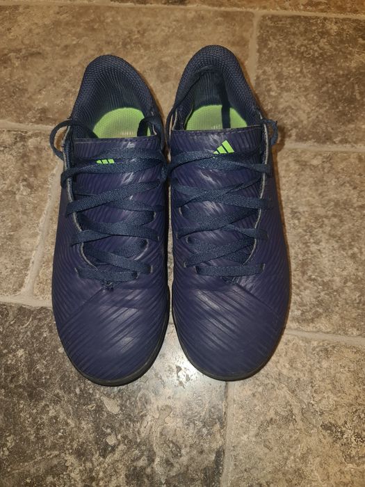Ghete fotbal adidas Messi si adidas predator marimea 33
