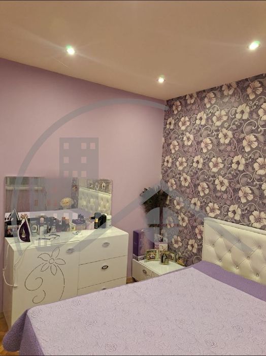 Продава се Четиристаен апартамент в Варна, Възраждане 1 - 94 кв.м за 2446 €/кв.м - Снимка #8