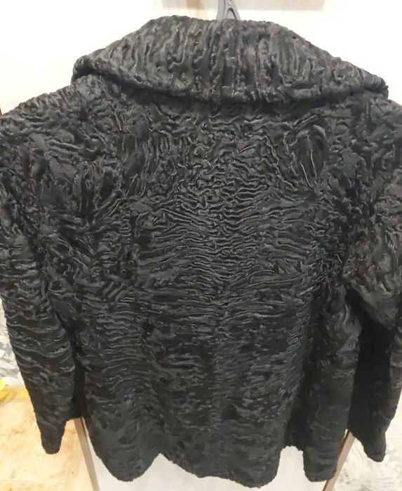 Шуба женская каракульча