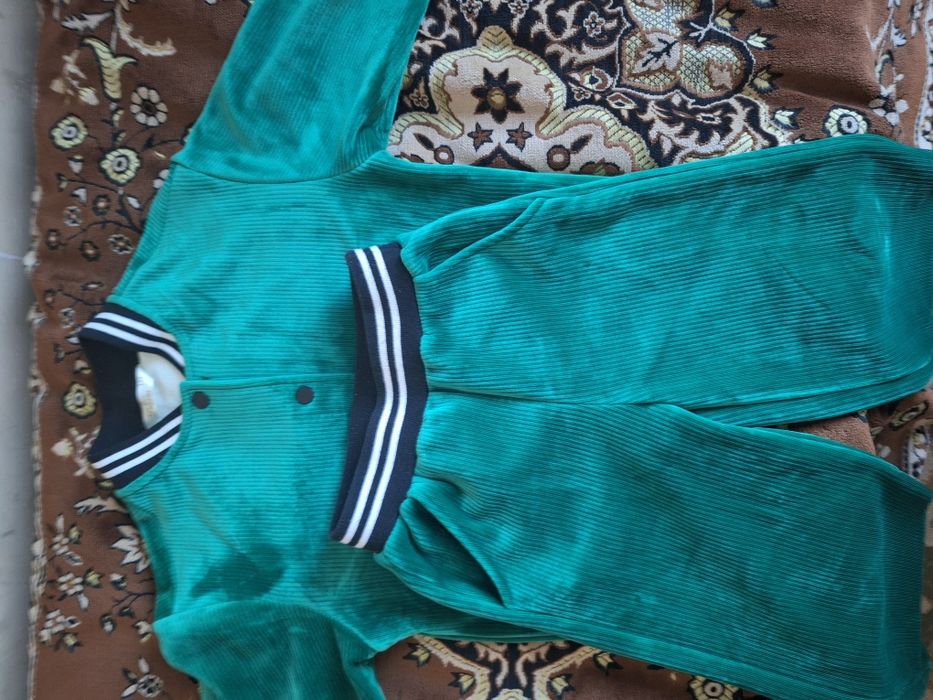 Костюм брючный на девочку