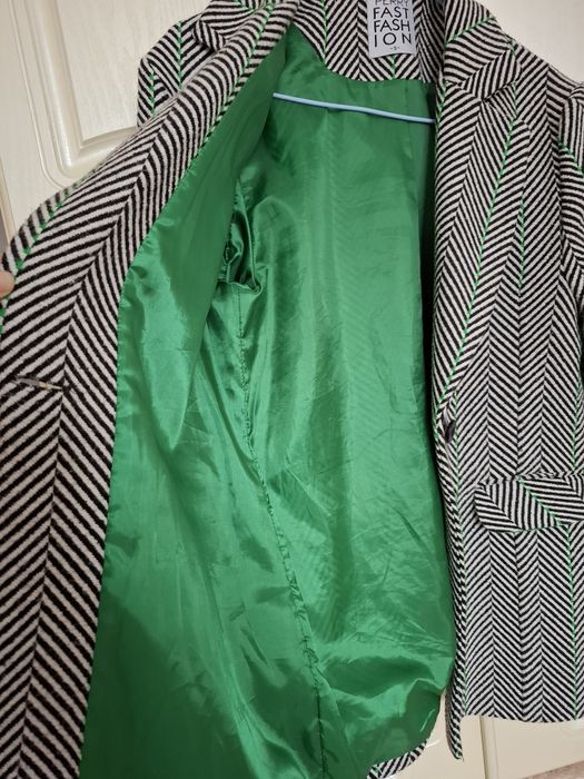 Продам теплый пиджак