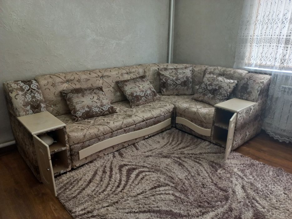 Диван для гостинной,угловой