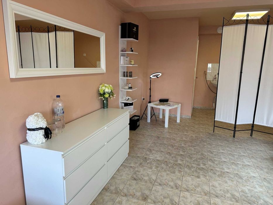 Дава се под наем Магазин в Варна, Лятно кино Тракия - 45 кв.м за 335 € - Снимка #2