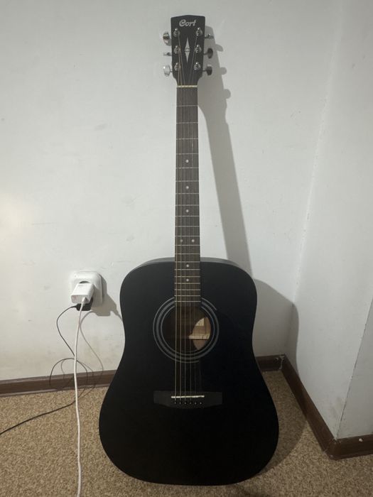 Гитара бренда Cort