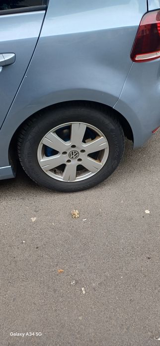 Jante aliaj  stare buna  500 lei fără cauciucui