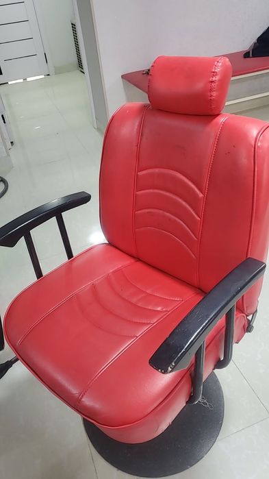 Продаётся мебель салона в отличном состоянии