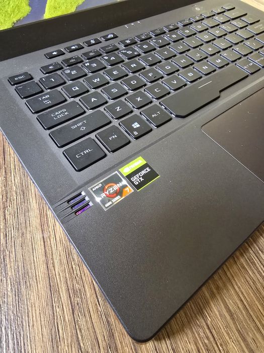 Laptop Gaming ASUS ROG Zephyrus G14 GA401 - Ryzen 7 4800HS / GTX 1650