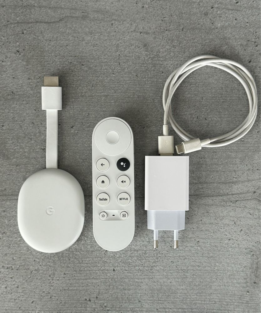 ★ Google Chromecast with Google TV GZRNL Google Chromecast GZRNL USB-C TV4K HDR Streaming Service