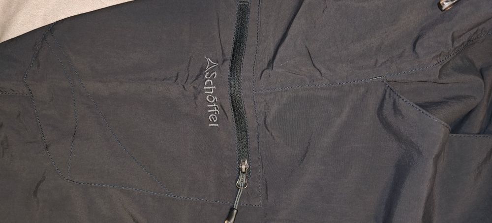 Schoffel къси панталони L размер