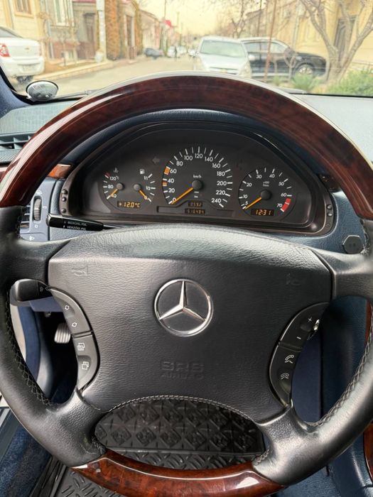 Mercades benz w210 sotiladi