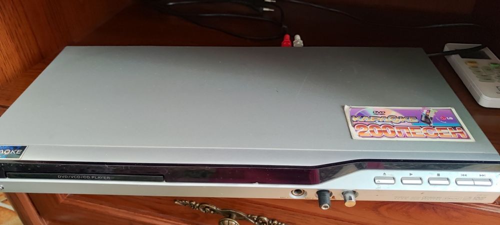 Телевизор ЖК Филипс